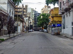 Who Owns Our Streets? Unpacking the 'Right to Roam' in Urban Mobility